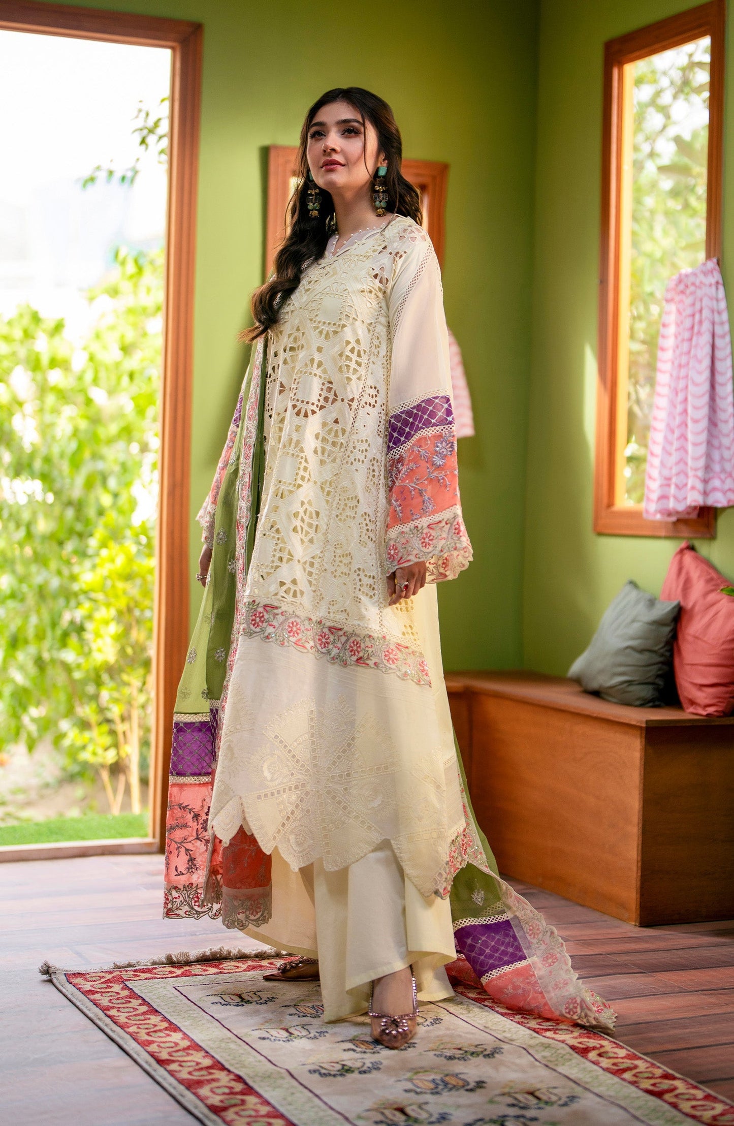 Maryum N Maria | Luxury Lawn 24 | Dina