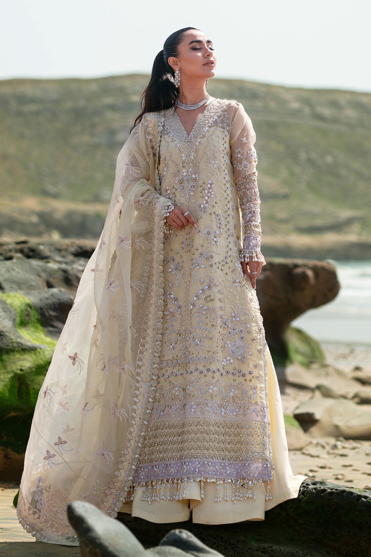 EMAAN ADEEL__ELLE
