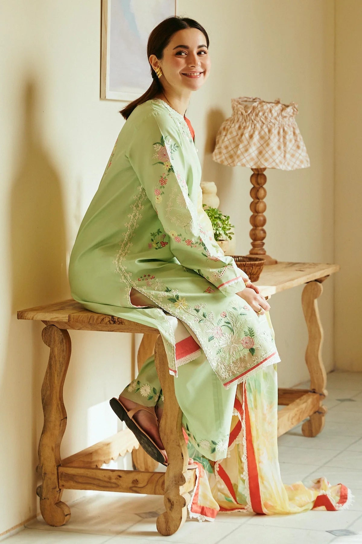 Zara Shahjahan | Coco Lawn 24 | MAHAY-4A