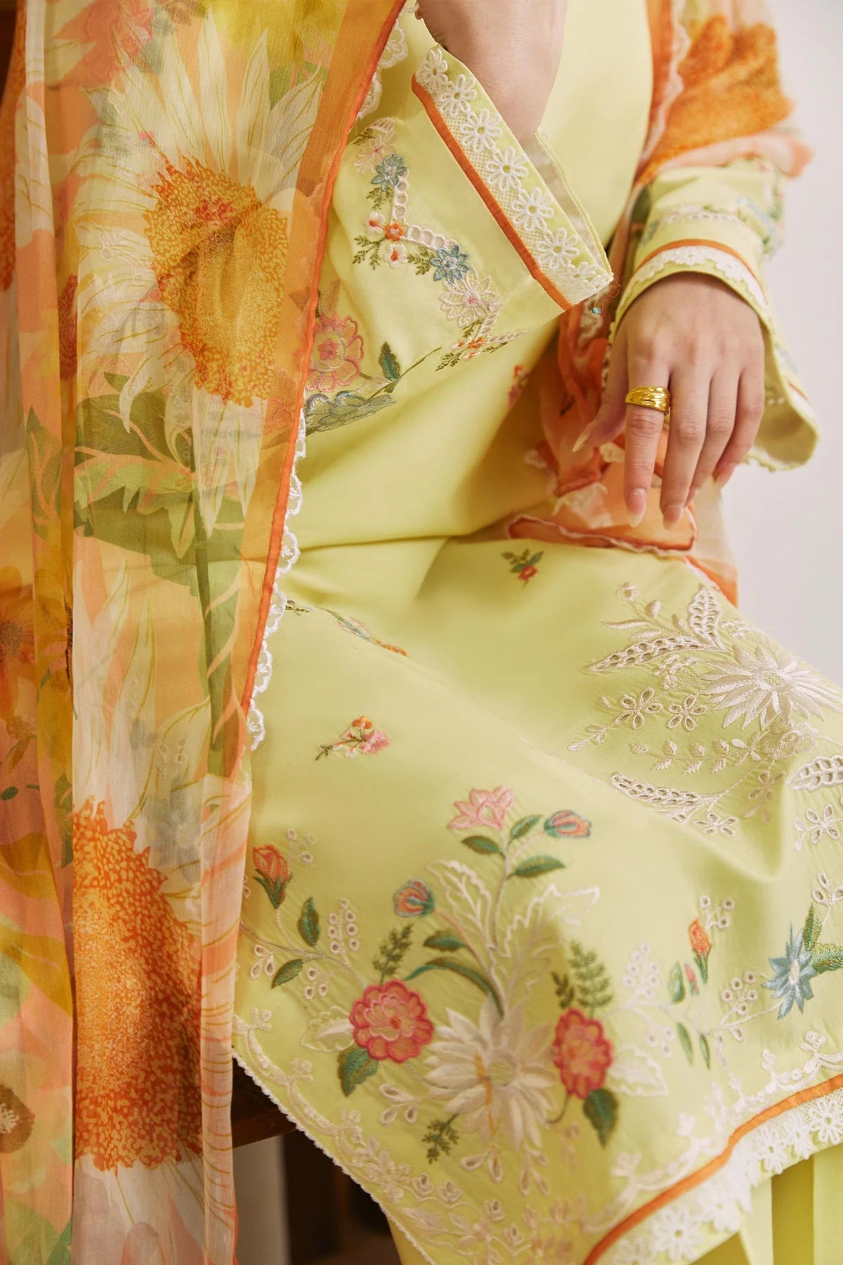 Zara Shahjahan | Coco Lawn 24 | MAHAY-4B