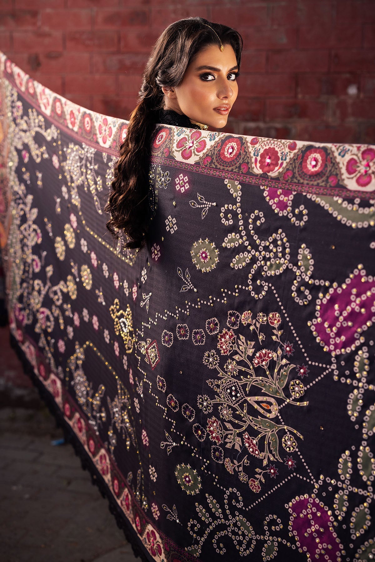 Nureh | Bazaar Winter 24 | NE-115