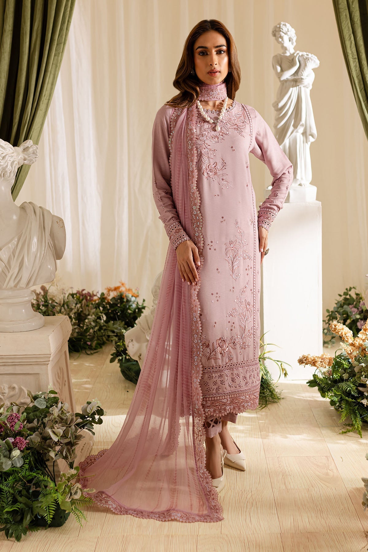 Nureh | Shades of Winter | NP-563