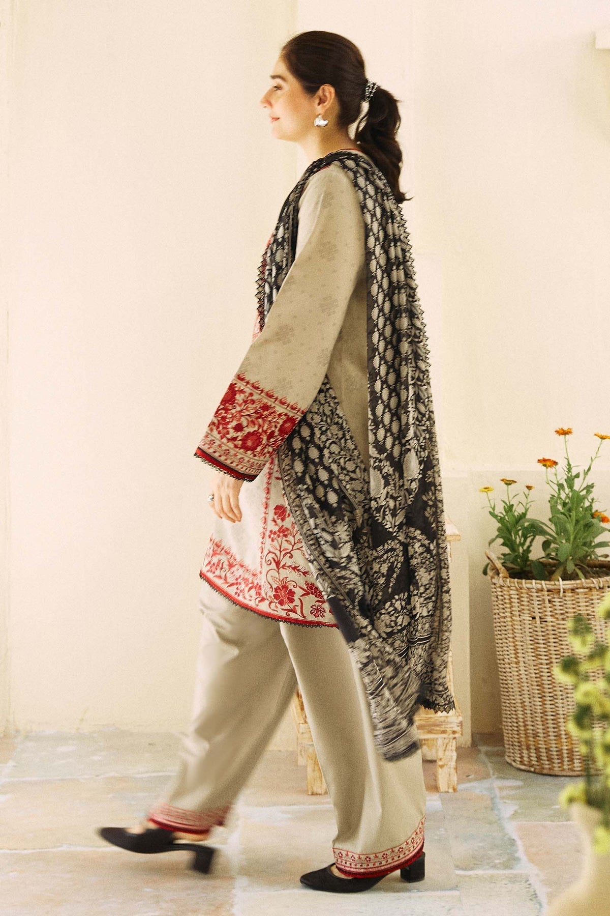 Zara Shahjahan | Coco Lawn Eid Edit 24 | SABAH-D7