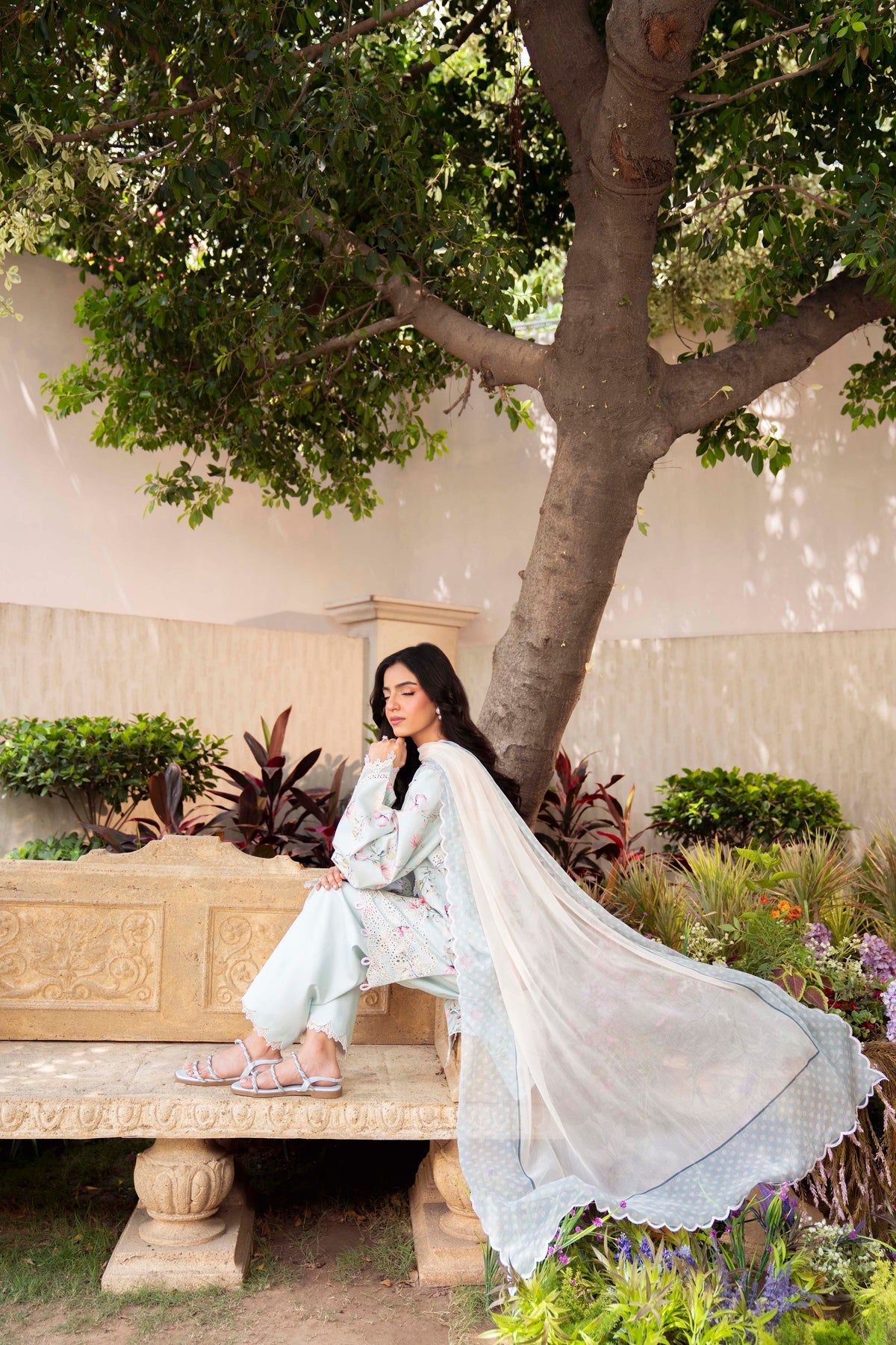 Sable Vogue | Lila Lawn 25 | SAL-09-25