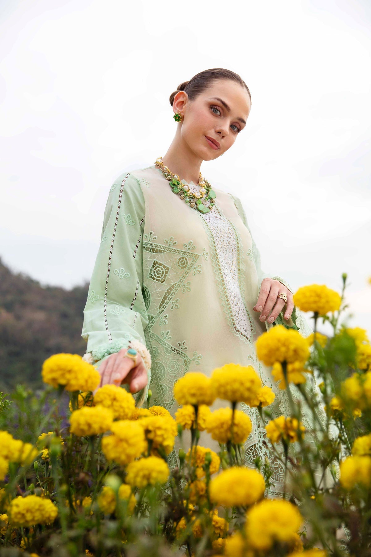 Sable Vogue | Luxury Lawn 24 | Nisa