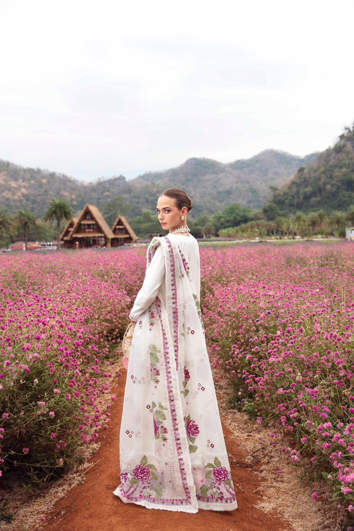 Sable Vogue | Luxury Lawn 24 | Lyra
