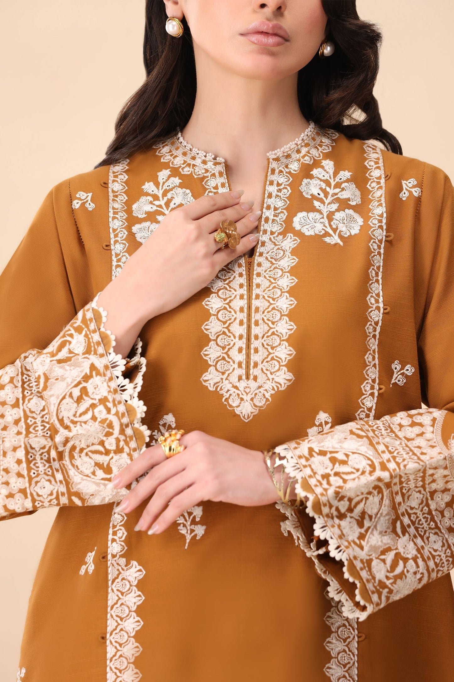 Zaha | Staples | MARIGOLD (ZRW-21325)