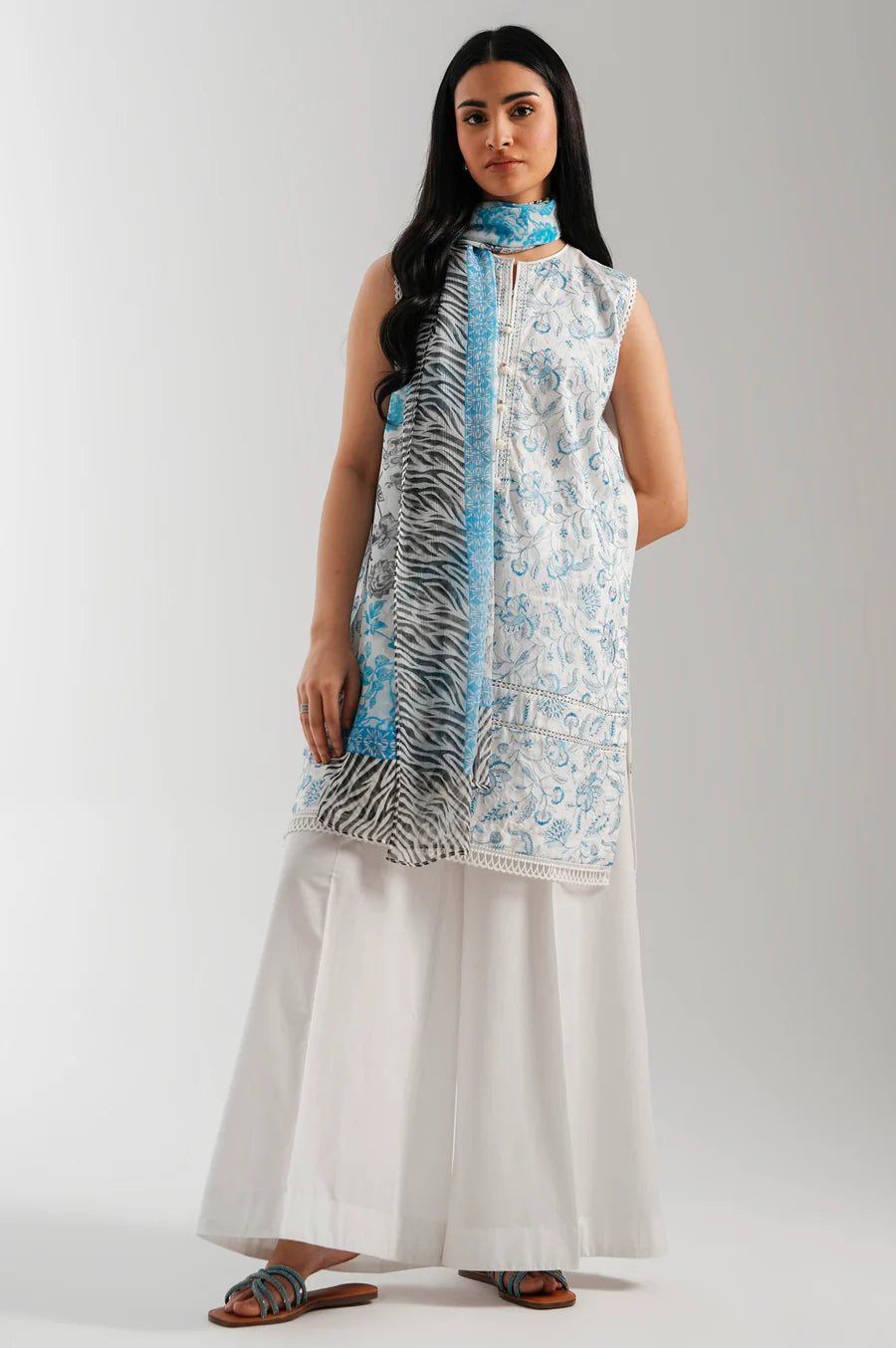 Zeen | Eid ul Adha | EMBROIDERED SUIT