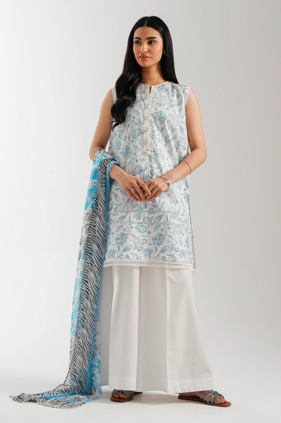 Zeen | Eid ul Adha | EMBROIDERED SUIT
