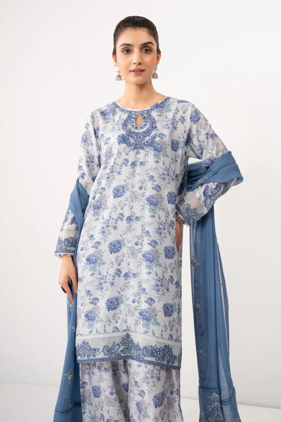 Zeen | Eid ul Adha | EMBROIDERED SUIT