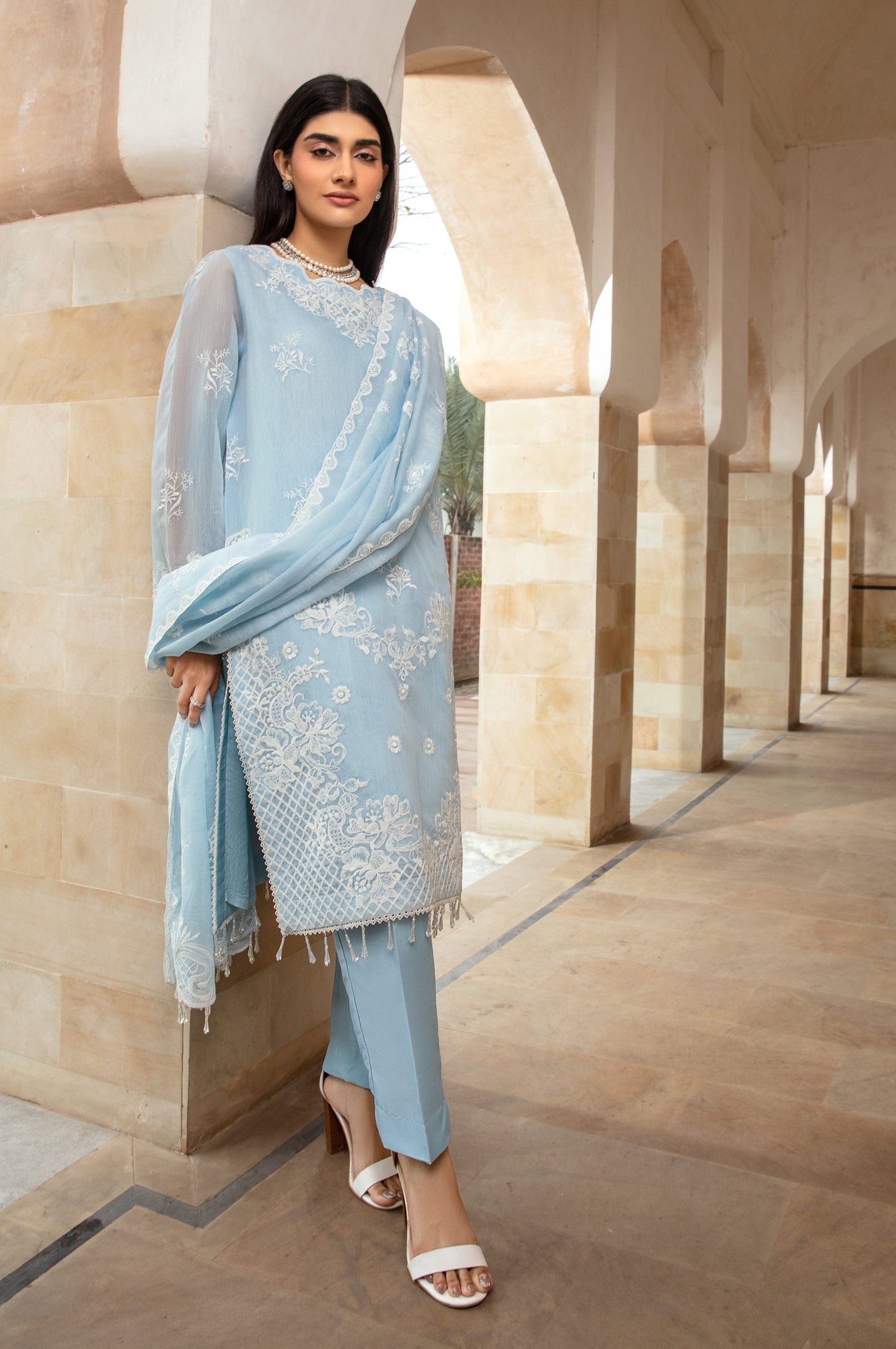 Zeen | Azalea Collection | Ezra