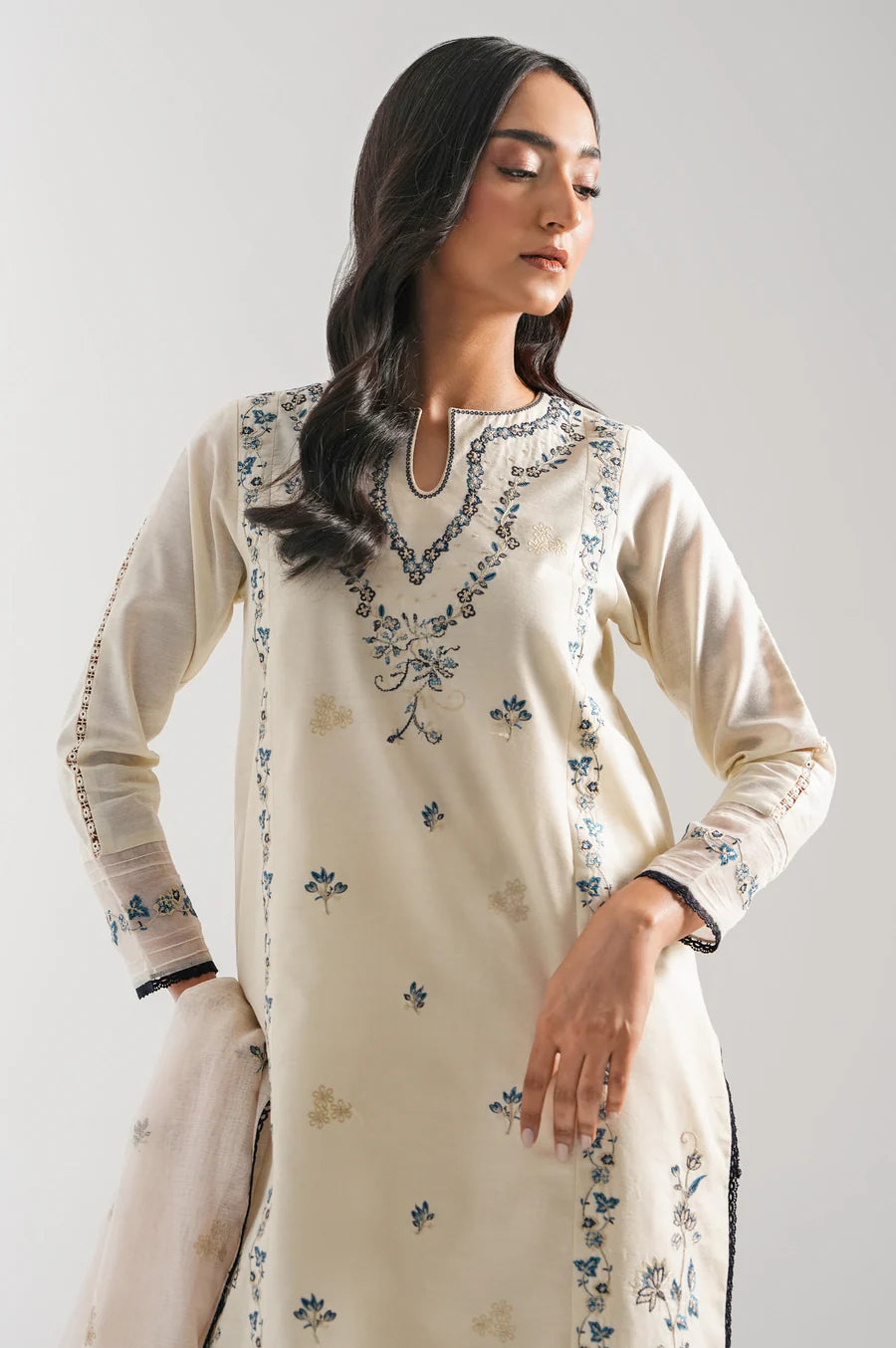 Zeen | Eid ul Adha | EMBROIDERED SUIT