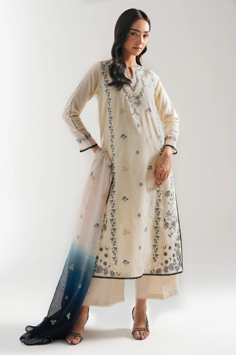 Zeen | Eid ul Adha | EMBROIDERED SUIT
