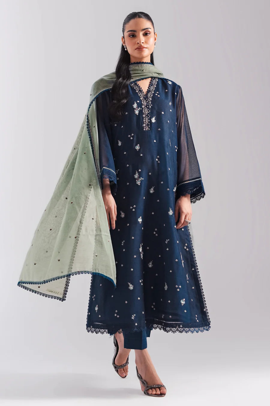 Zeen | Eid ul Adha | EMBROIDERED SUIT 13