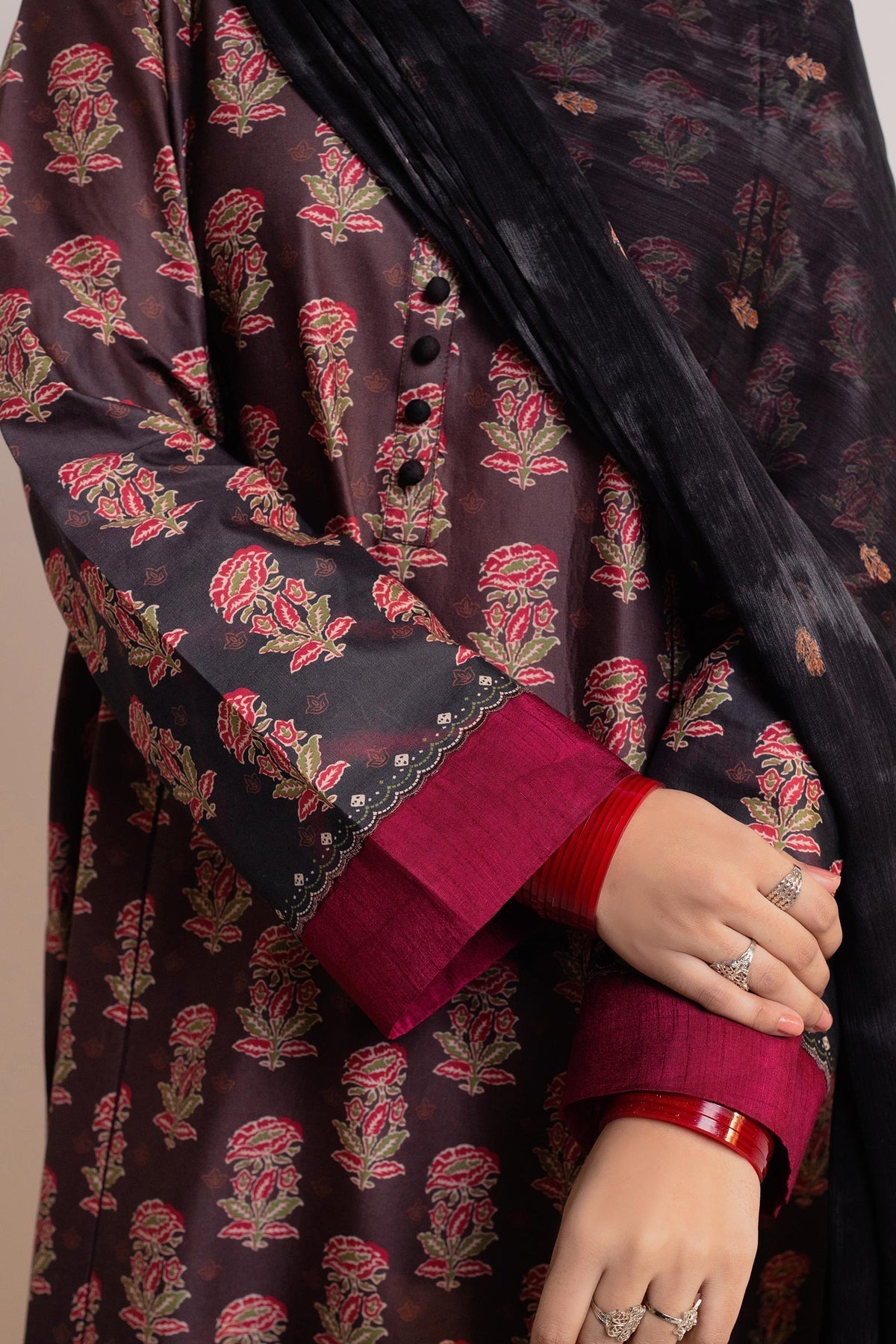 Zara Shahjahan | Coco Prints 24 | SURKH-D9