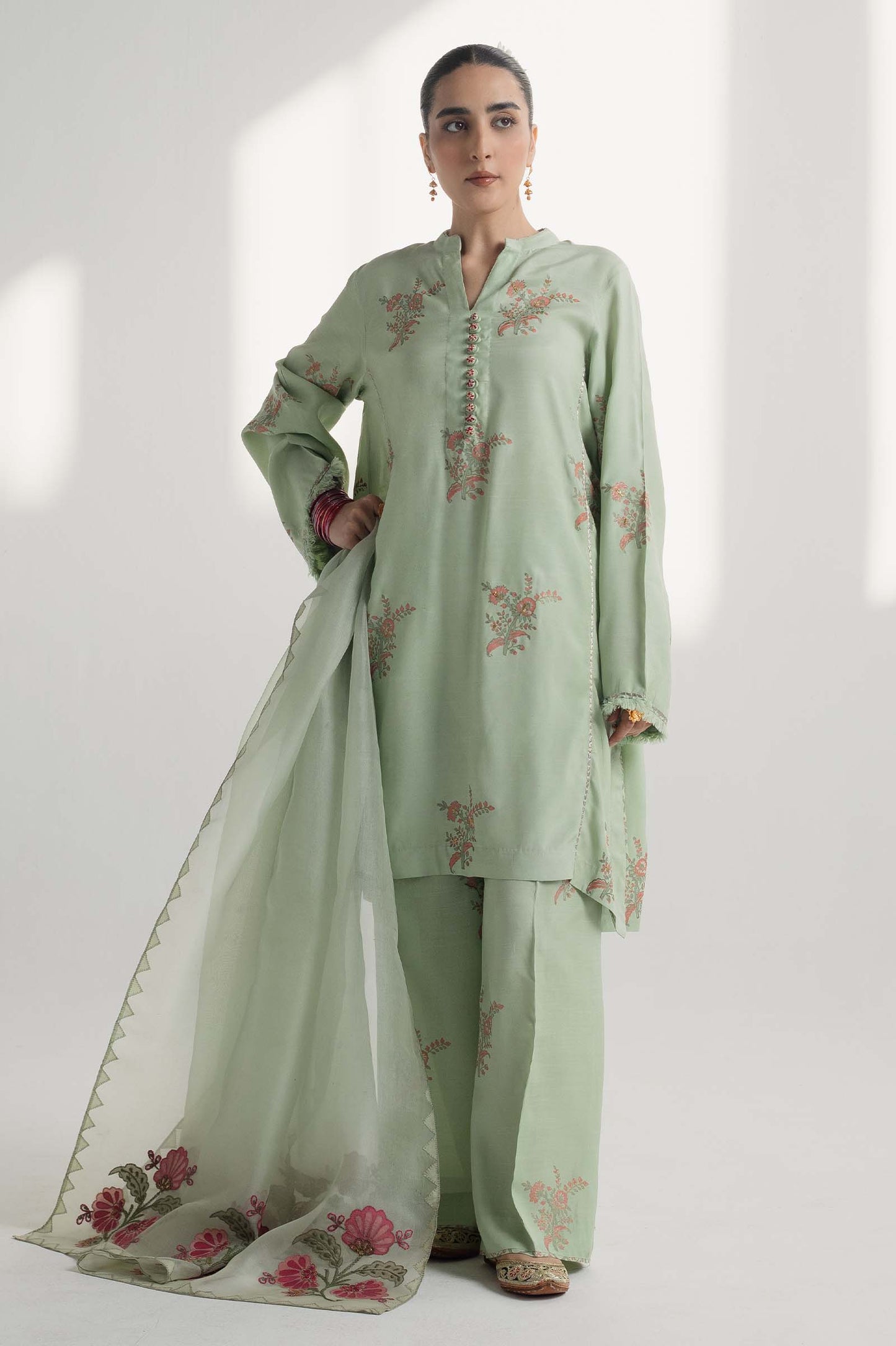 Zara Shahjahan | Handcrafted Suits | ZHC-047