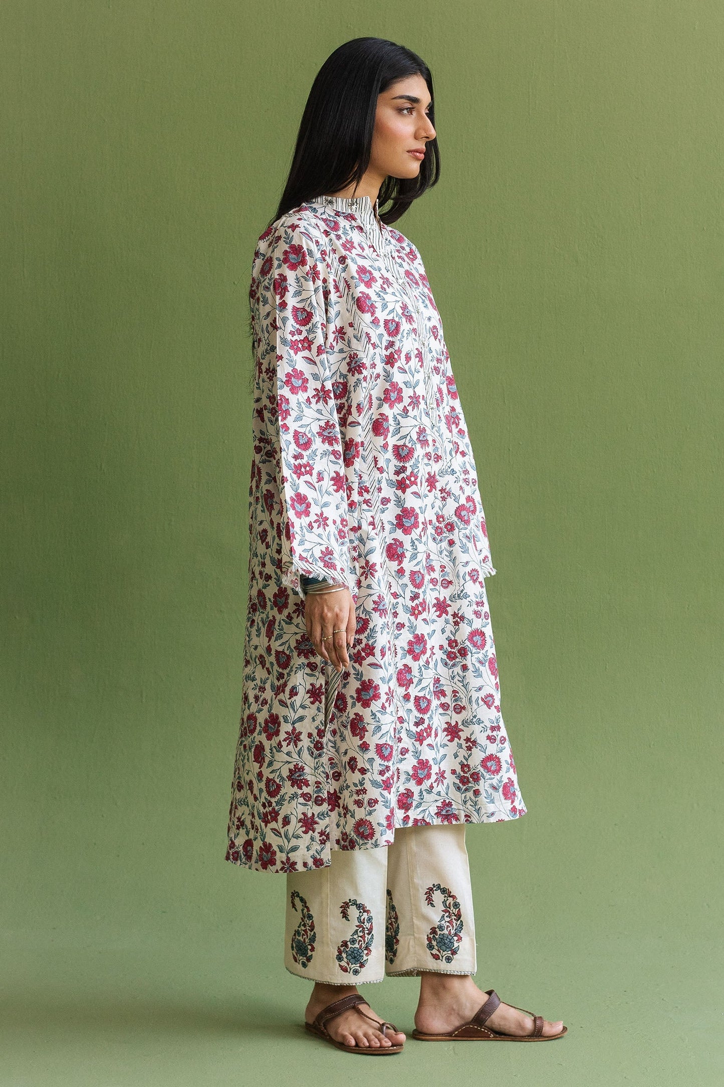 Zara Shahjahan | Handcrafted Suits | ZHC-053