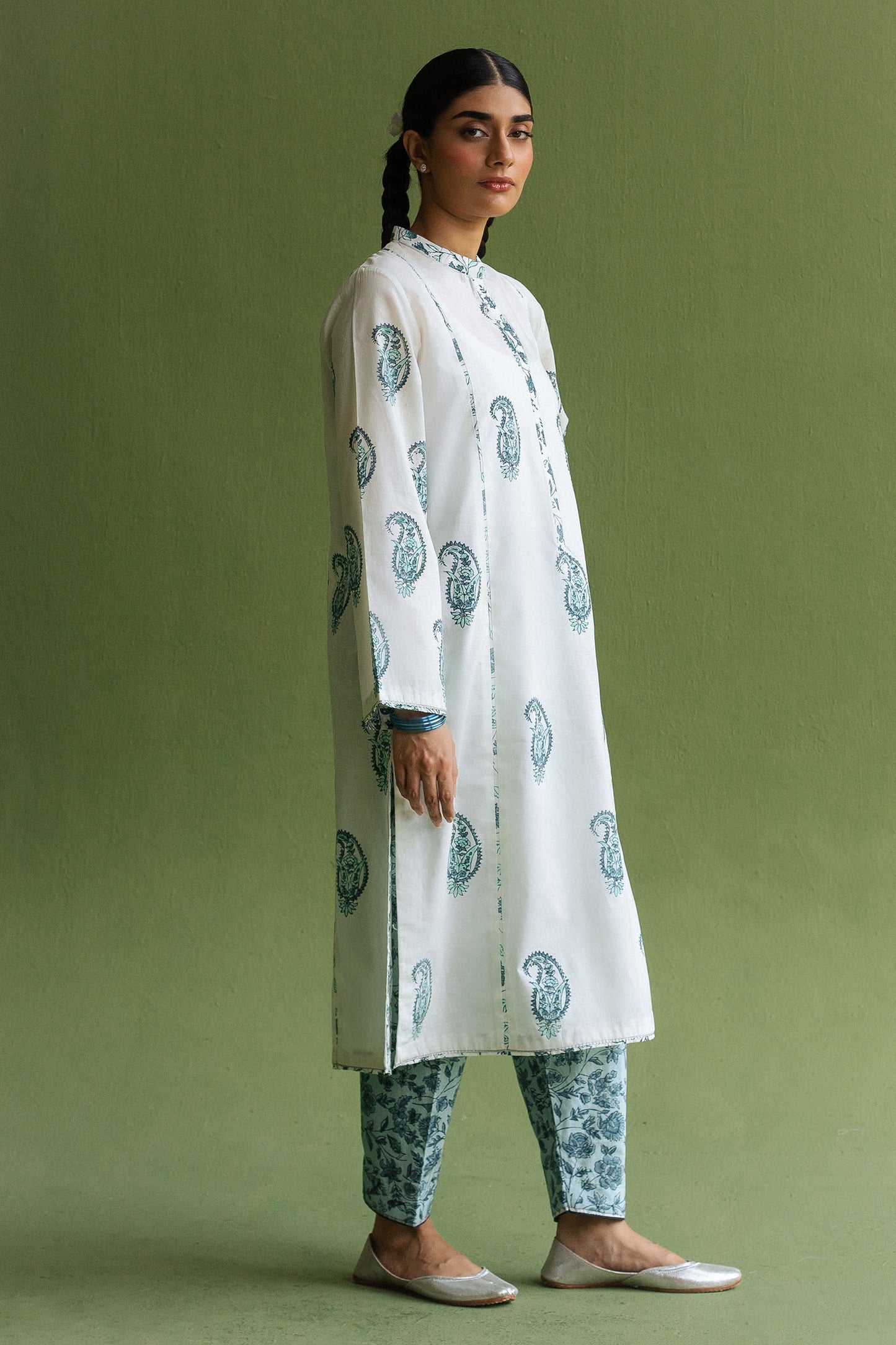 Zara Shahjahan | Handcrafted Suits | ZHC-054