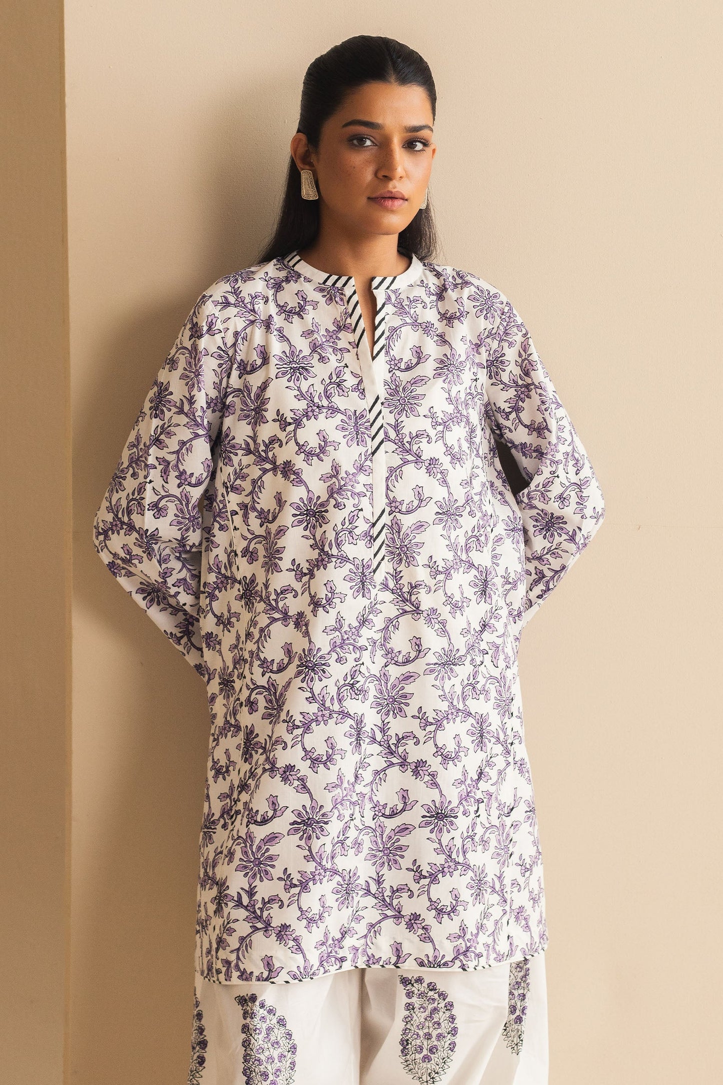 Zara Shahjahan | Handcrafted Suits | ZHC-059