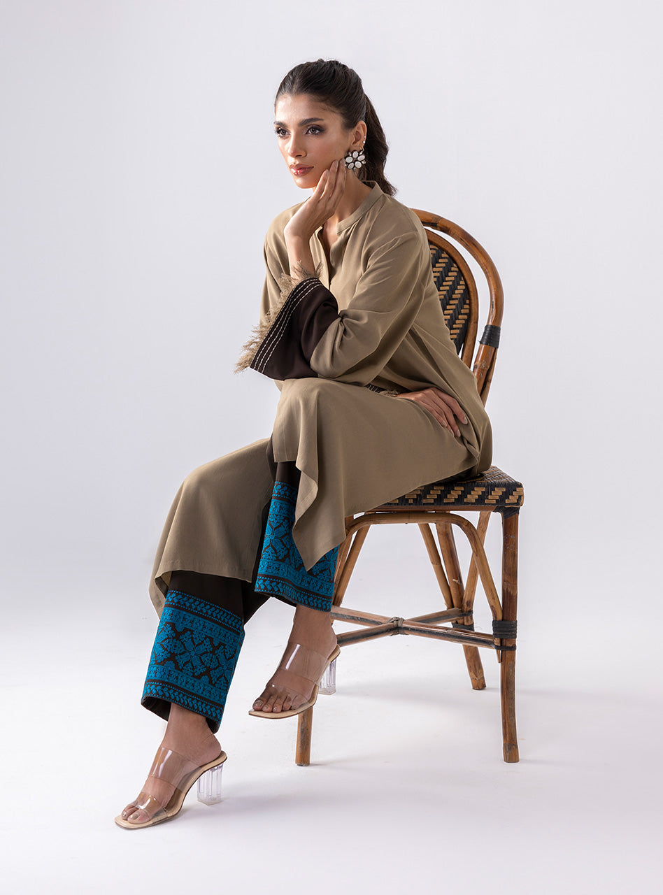 Zainab Chottani | Aara Casual Pret | Rusty Rave