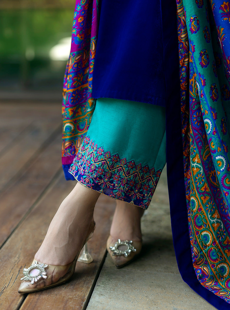 Zainab Chottani | Makhmal Luxe Pret | Shafaq