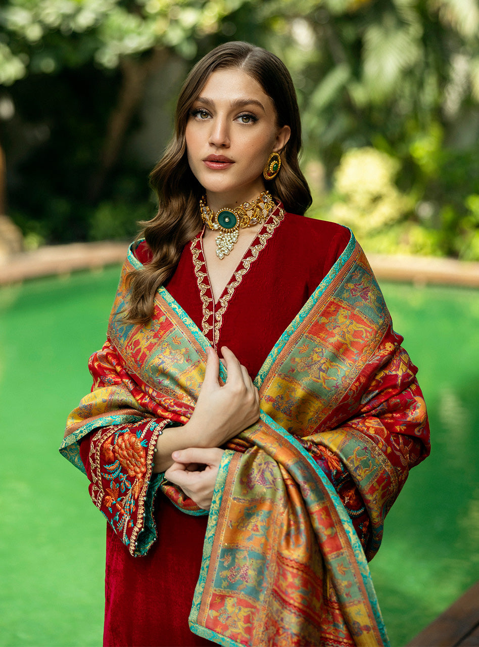 Zainab Chottani | Makhmal Luxe Pret | Ghermez