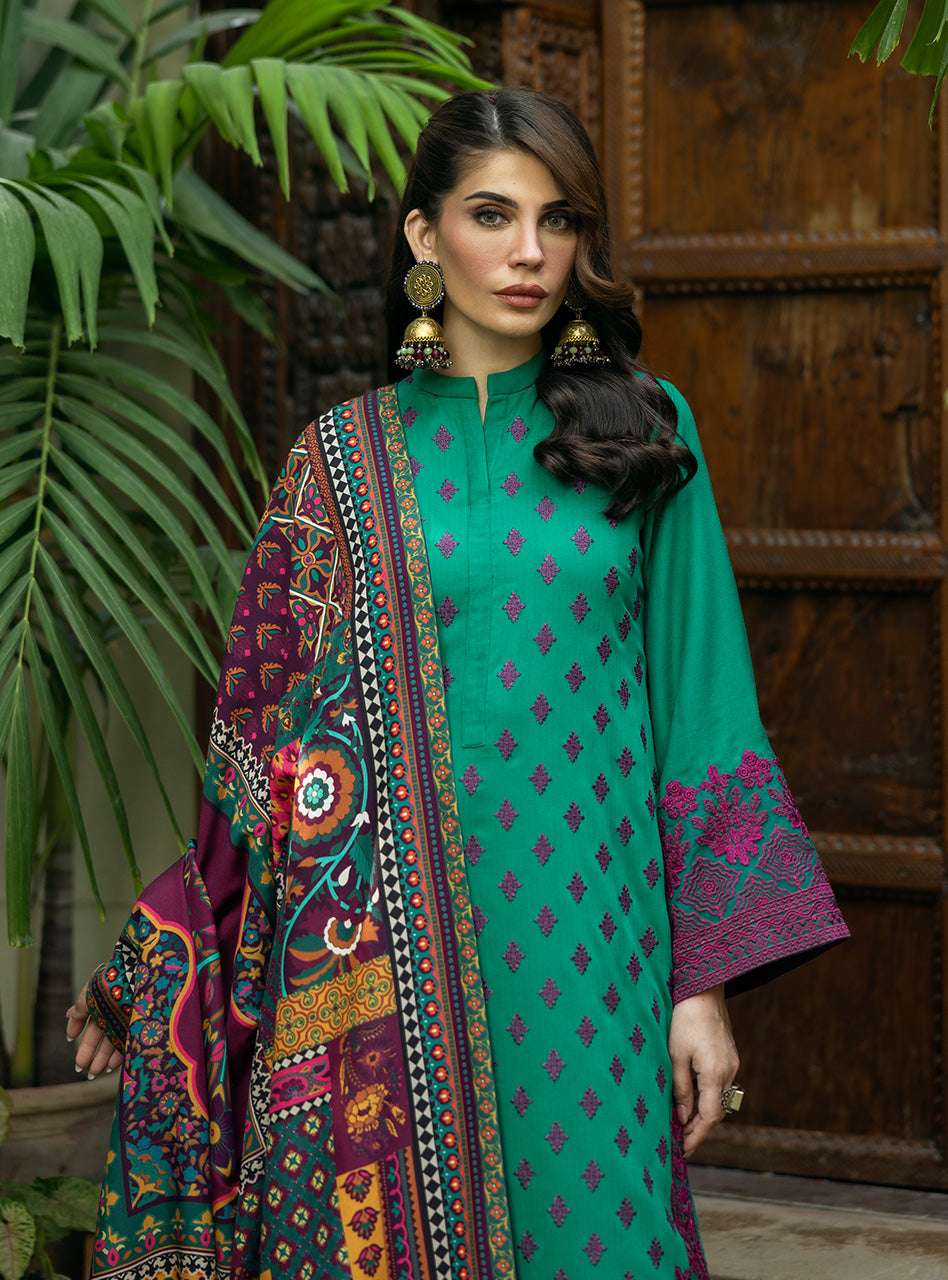 Zainab Chottani | Winter Shawls 24 | Esha