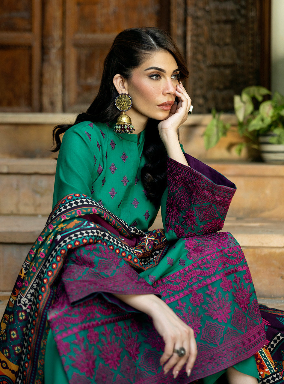 Zainab Chottani | Winter Shawls 24 | Esha