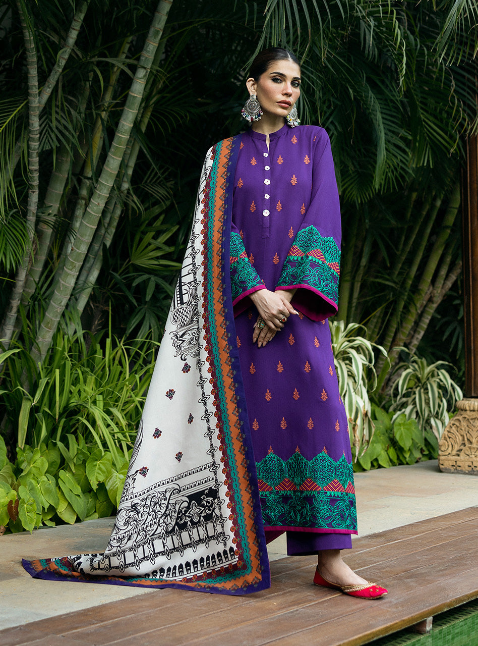 Zainab Chottani | Winter Shawls 24 | Vaniza