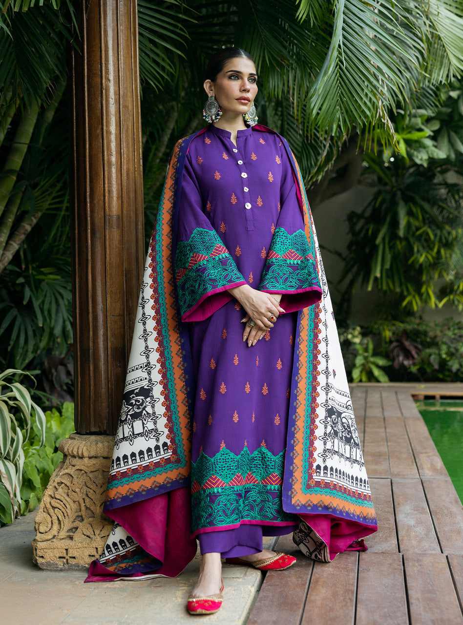 Zainab Chottani | Winter Shawls 24 | Vaniza
