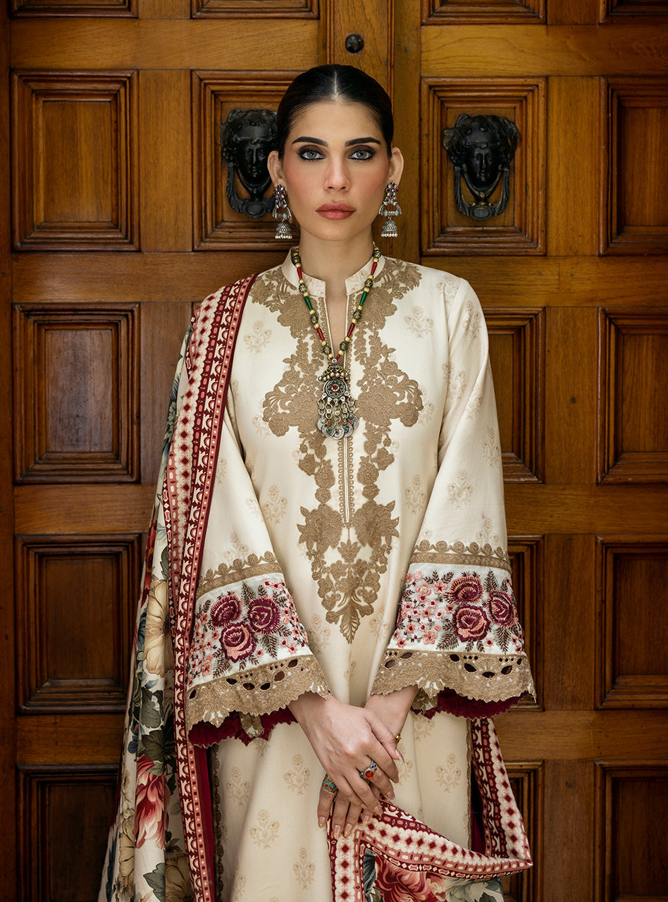 Zainab Chottani | Winter Shawls 24 | Shyna