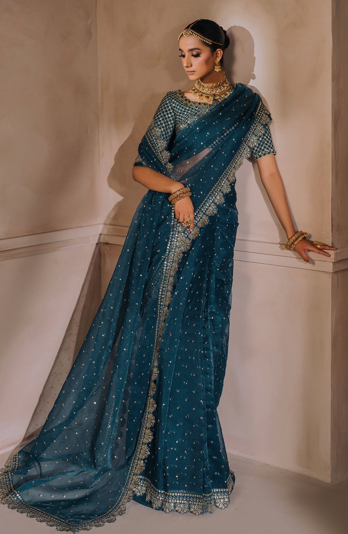 Zevk | Malika Jaan Bridals | NEELO JAAN