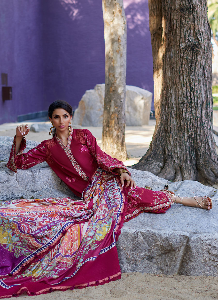 Farah Talib Aziz | Suay Lawn 24 | ENZO RED