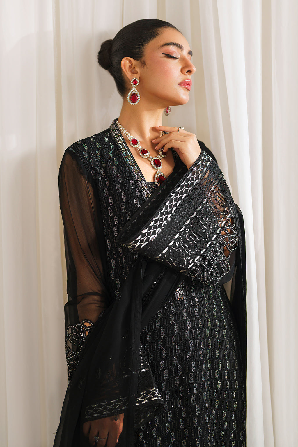 Flossie | Dahlia Formals | CARNATION