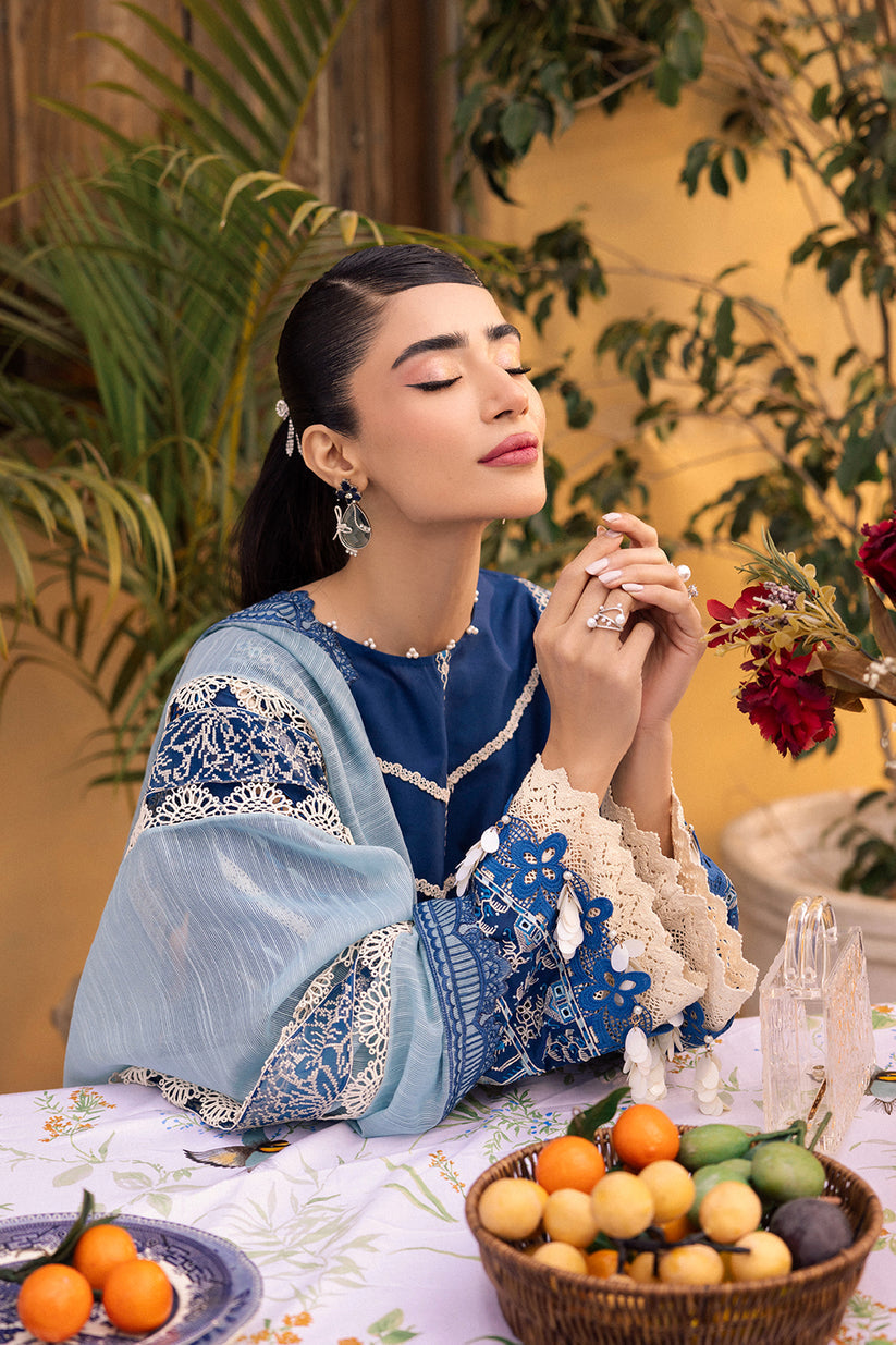 Saad Shaikh | La’Amour Luxury Lawn | Noa