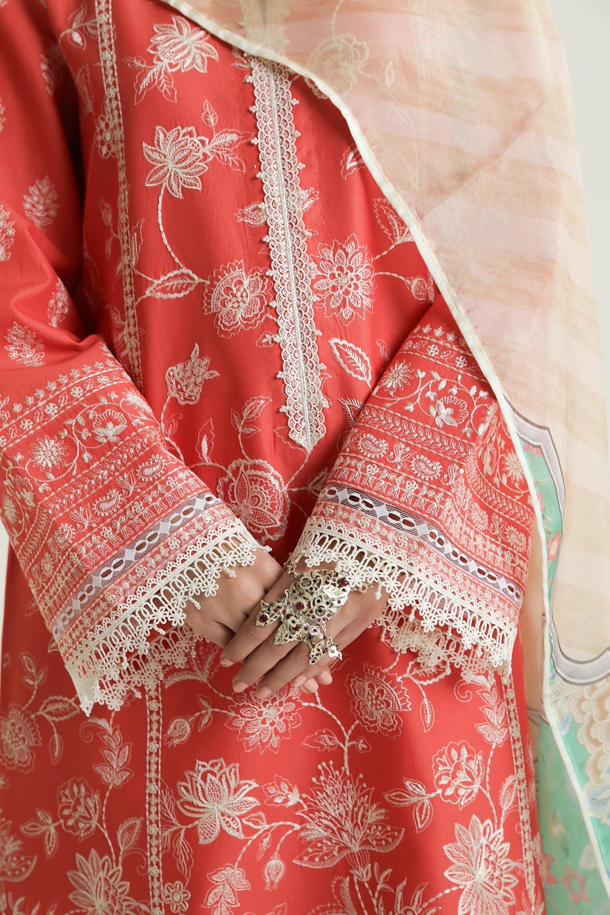 Zara Shahjahan | Luxury Lawn 24 | MAHI-1A