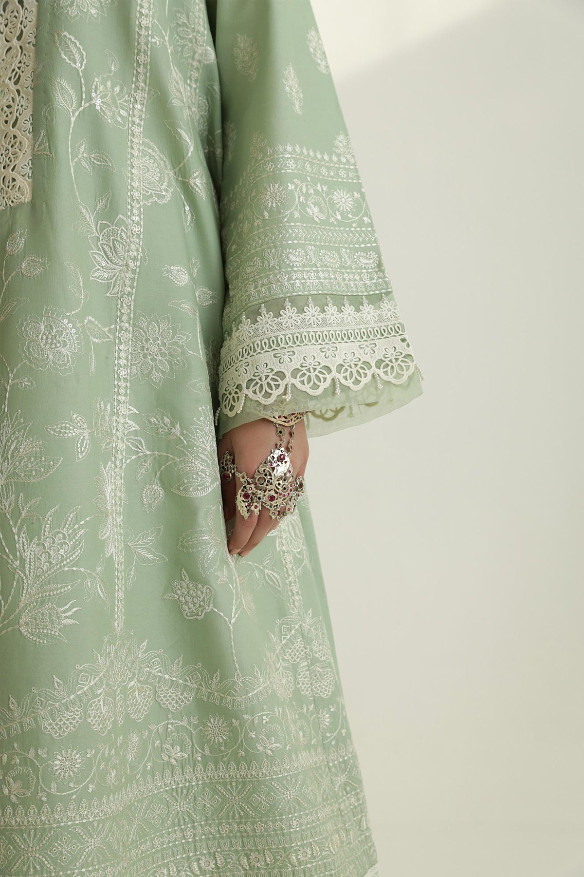 Zara Shahjahan | Luxury Lawn 24 | MAHI-1B