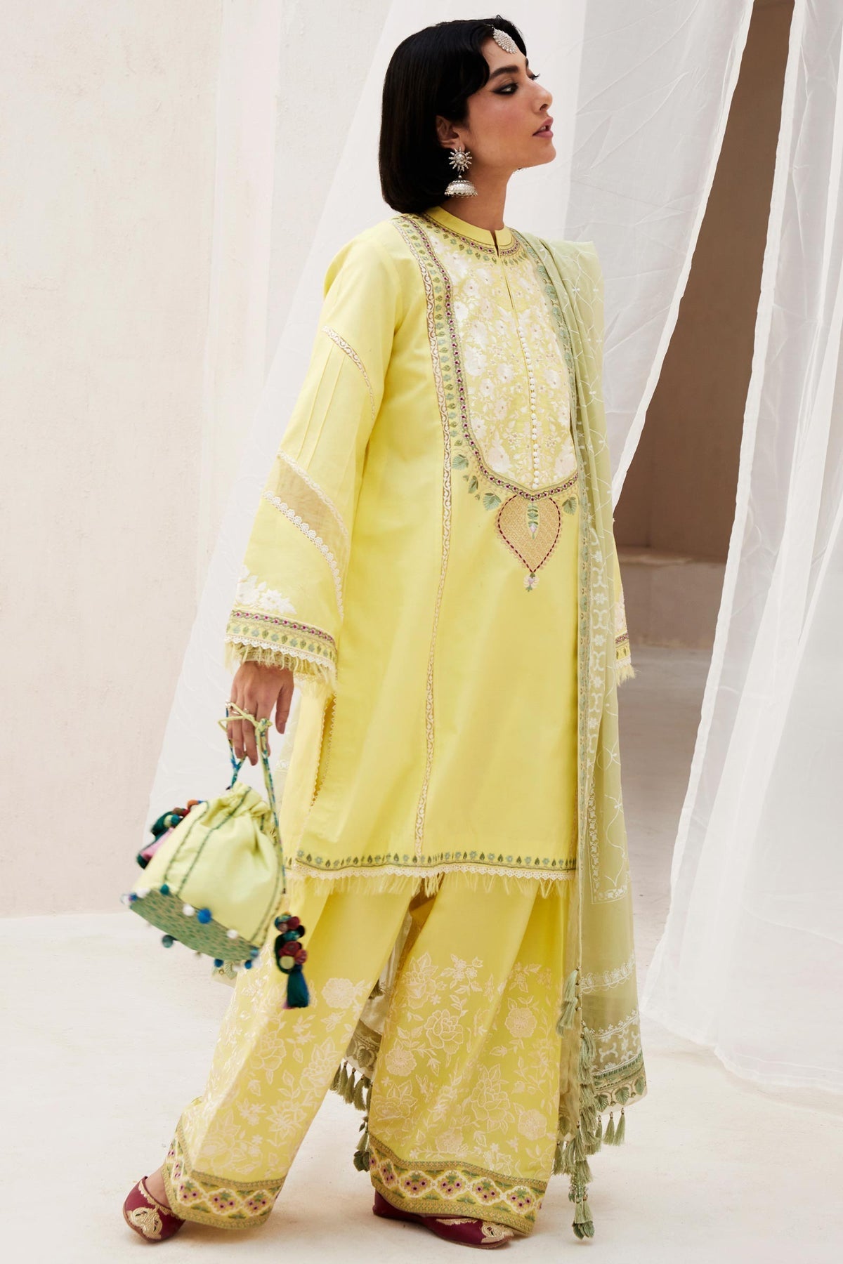 Zara Shahjahan | Luxury Lawn 24 | DILARA-15A