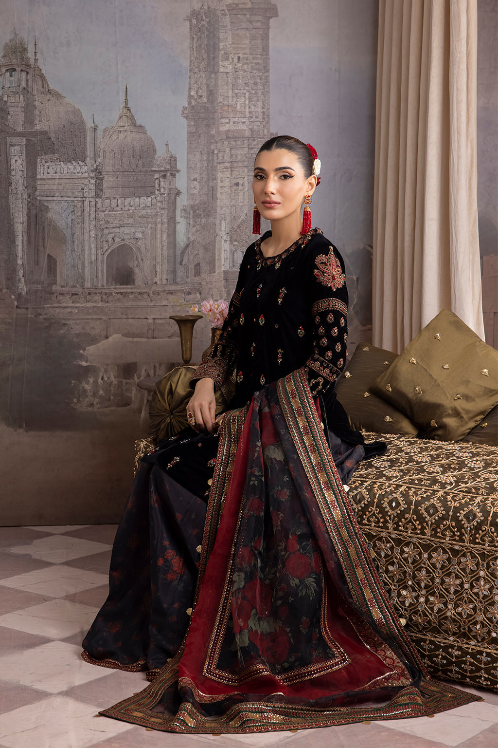 IZNIK | IV-20 AYYAR - Riwayat-e-khas