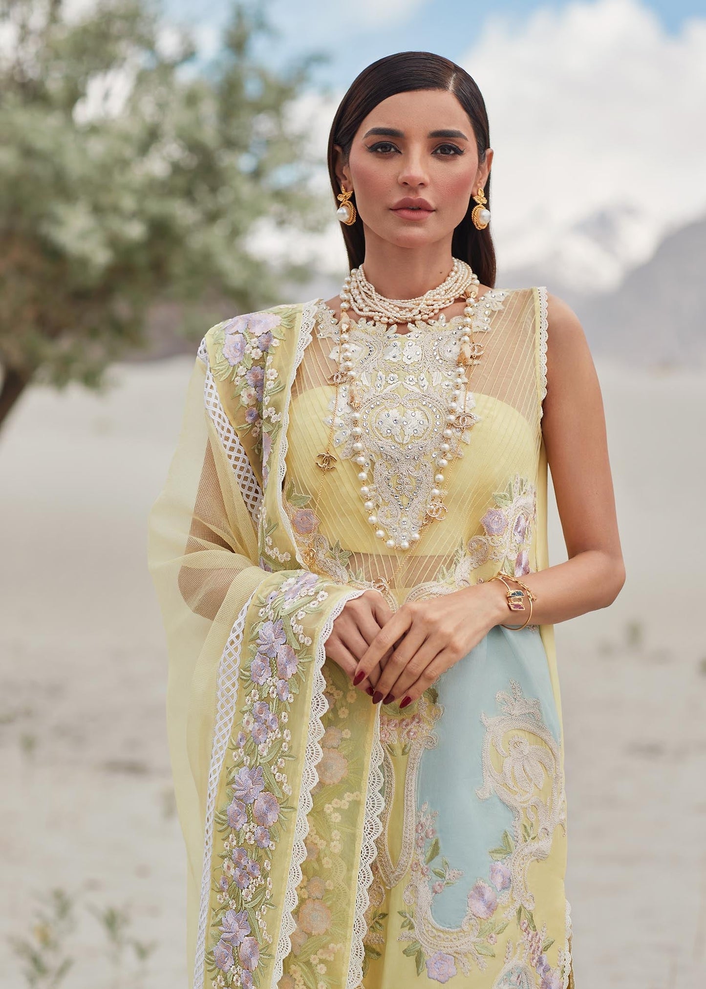 CRIMSON LUXE LAWN Marori Dreams - D8 A STITCHED