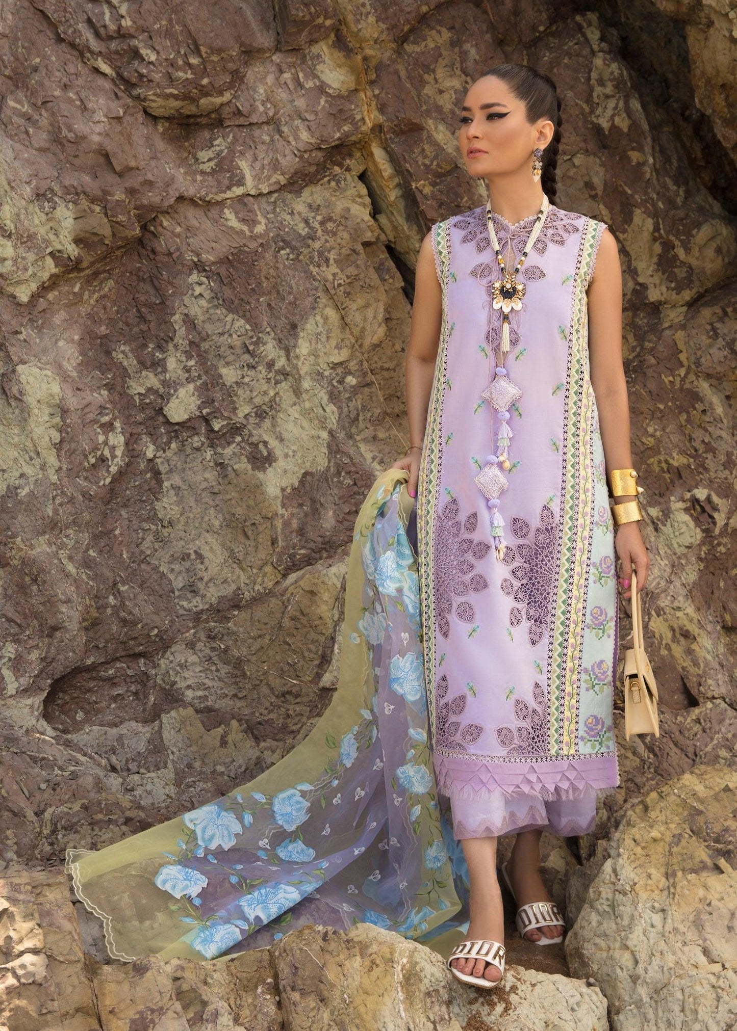 CRIMSON Embroidered Lawn An Ode to Cross Stitch - D5 A - Riwayat-e-khas