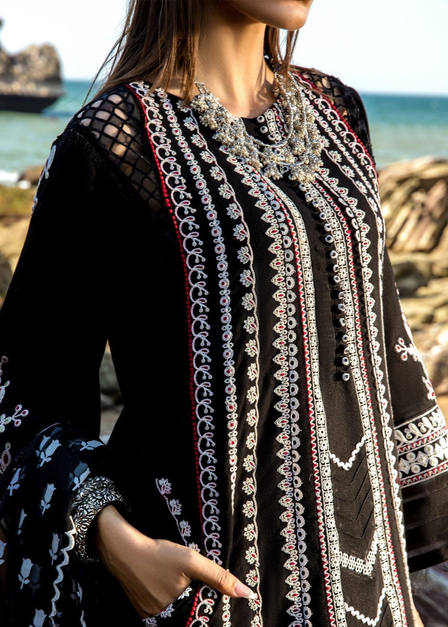 CRIMSON Embroidered Lawn Marori Dreams - D4 B - Riwayat-e-khas