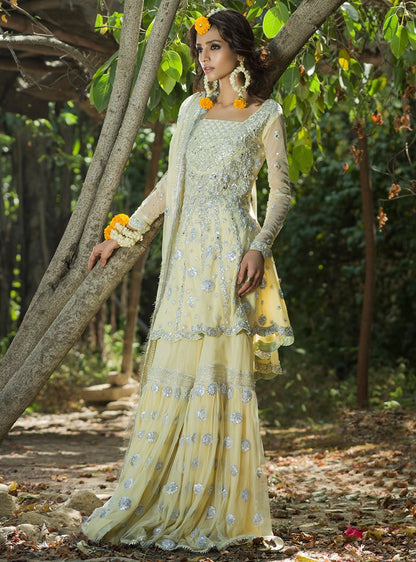 Zainab Chottani | Semi Formals | LEMON YELLOW