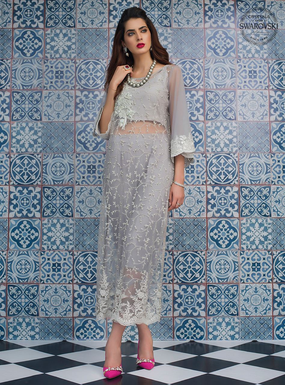 Zainab Chottani | Semi Formals | SILVER ILLUSION