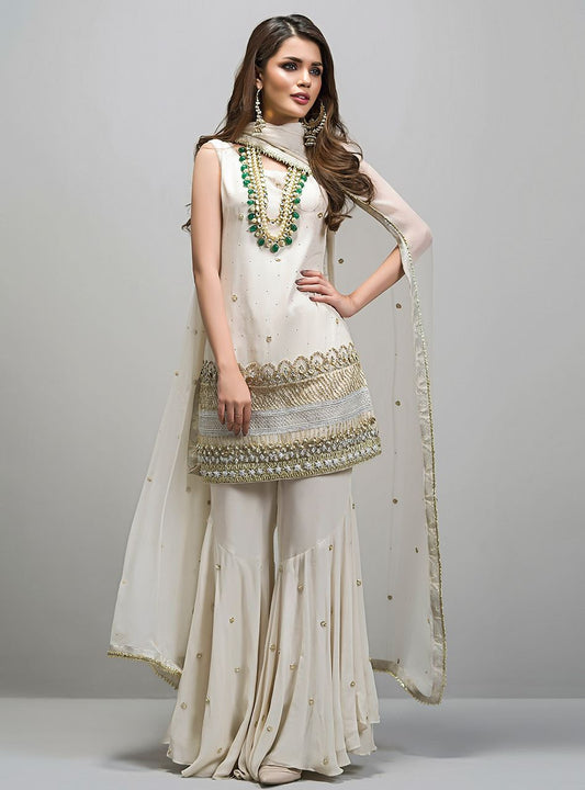 Zainab Chottani | Semi Formals | ANGELIC IVOIRE