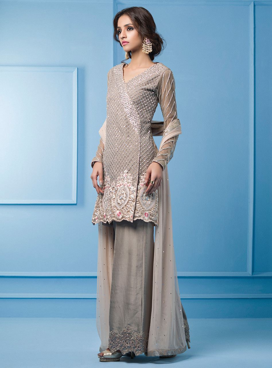 Zainab Chottani | Semi Formals | GREIGE AND PINK
