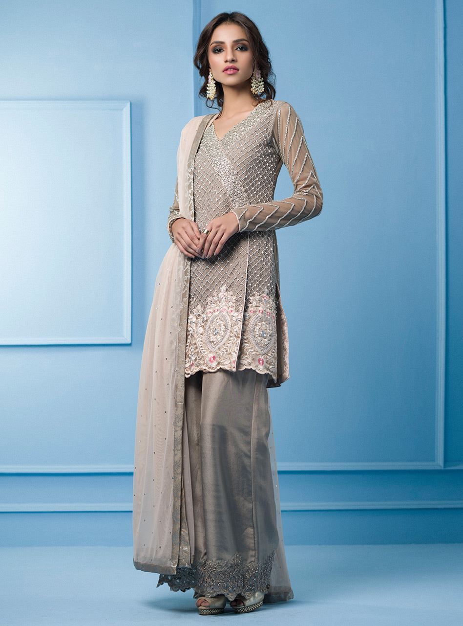 Zainab Chottani | Semi Formals | GREIGE AND PINK