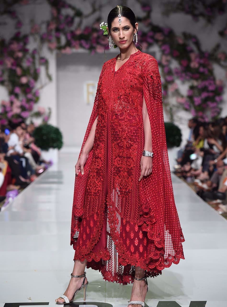 Zainab Chottani | Semi Formals | AUBURN PATINA