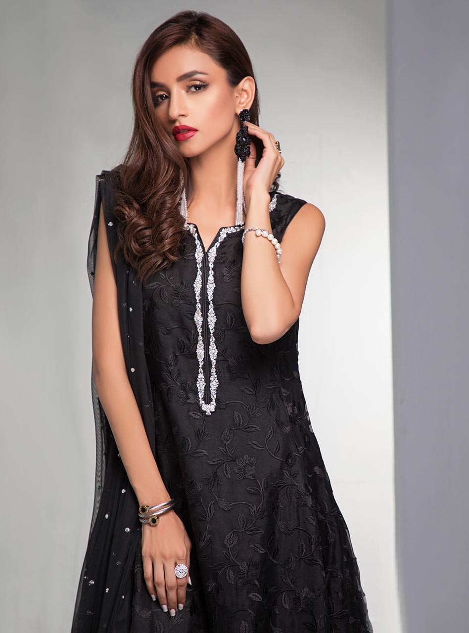 Zainab Chottani | Luxury Pret | BLACK DOVE