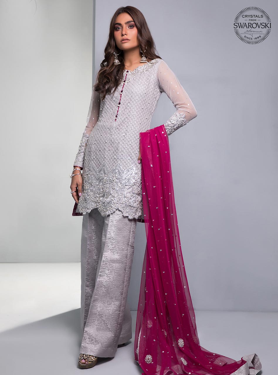 Zainab Chottani | Semi Formals | PLUM STREAK